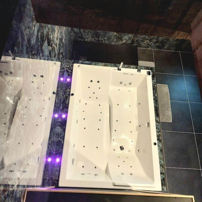 Le Duplex De L'Etoile Home Cinema Jacuzzi Et Sauna Privatif Longmesnil Luaran gambar