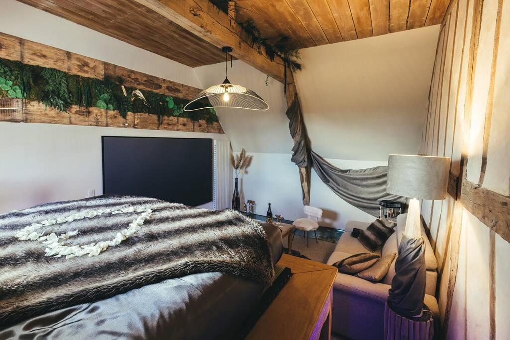 Le Duplex De L'Etoile Home Cinema Jacuzzi Et Sauna Privatif Longmesnil Luaran gambar